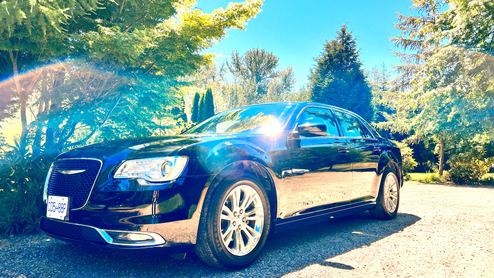 Black Chrysler 300 glossy after a full detail